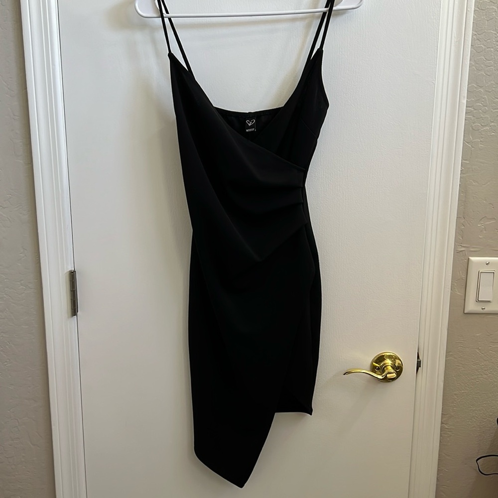 Classy dress!